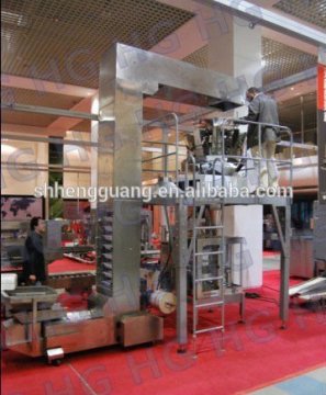 Automatic potato crisps packaging machine made in China
