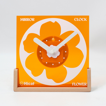 In Stock Nordic Inspirational Decorative Silent Non-Ticking Small Acrylic Desk & Table Clocks for Living Room