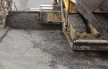 Fibre de verre enduit de bitume / asphalte