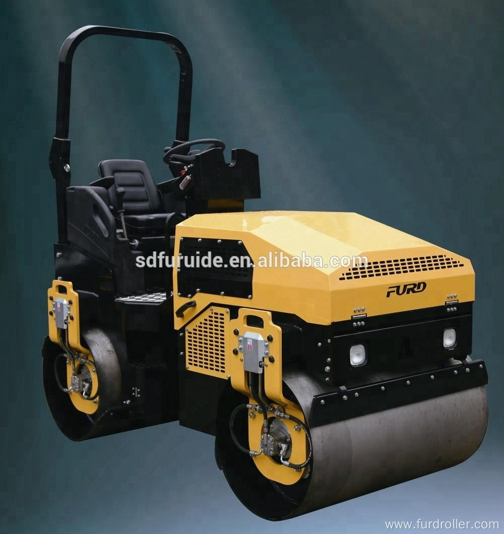 Ride-on Bomag Type 3 ton Roller Compactor (FYL-1200)