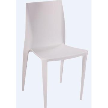 Silla de comedor moderna de plástico