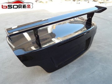 2011-2013 RZ I Style Carbonfaser-Kofferraumspoiler für BMW 1 Serie