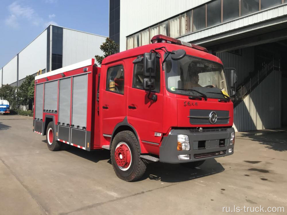 Пожарная машина Dongfeng 4x4 с приводом от двигателя CUMMINS