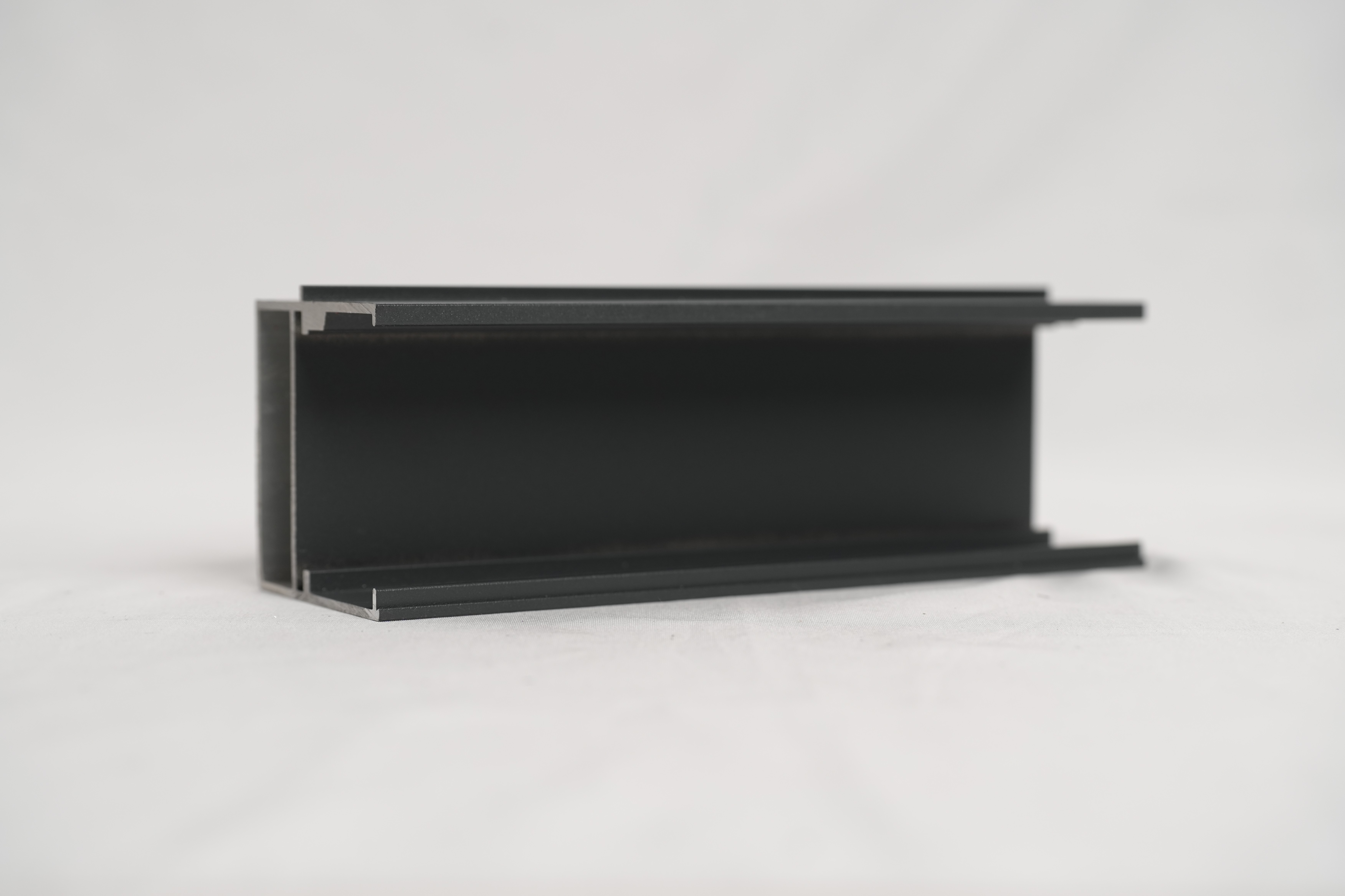 Structural curtain wall profiles