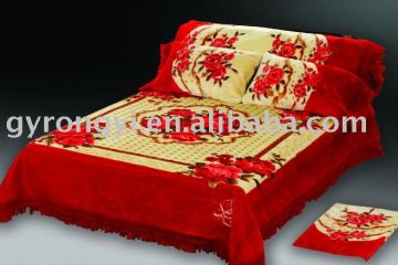 Red Printed & super soft blanket set 100% polyester