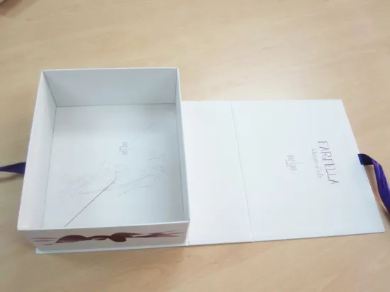 Folding Style Cardboard Cosmetic Packaging Box