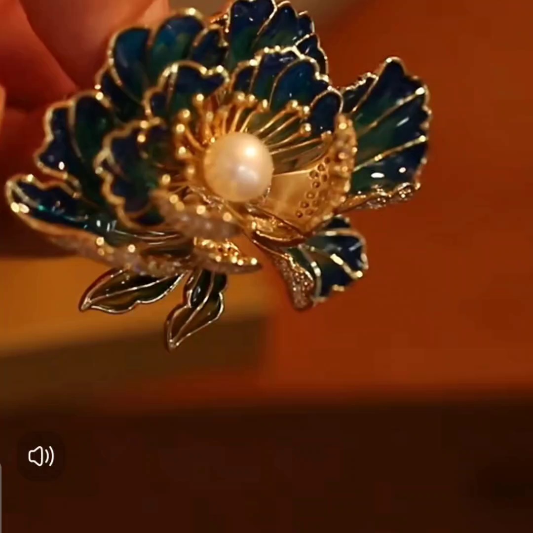Peony Openwork Enamel Pearl Brooch