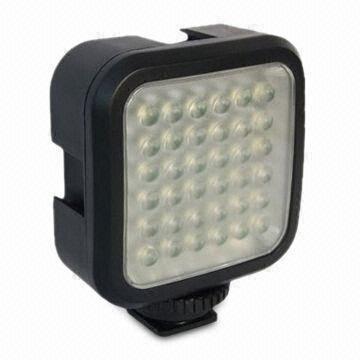 Camera Flash Light with 6.0 to 9.0V DC Working Voltage and 3 to 9W Power