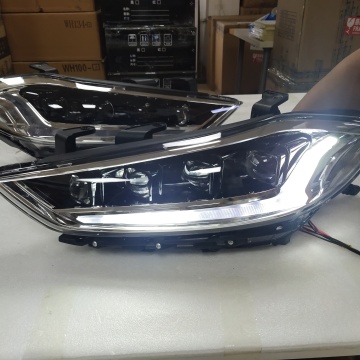 LED-Scheinwerfer für Hyundai Elantra 2016-2021