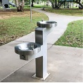 Public roestvrijstalen waterdispenser