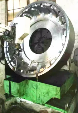 Capsule Tire Mold EDM Machine