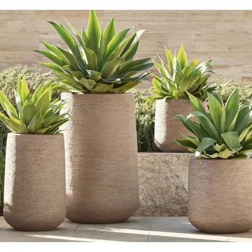 High-Quality Terra Cotta Liege Planter for Modern Outdoor Patios
