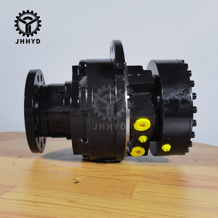 BOBCAT SKID Управляющий погрузчик T550 T580 T590 T595 Гидравлический двигатель MCR5F820F185Z33B5V1