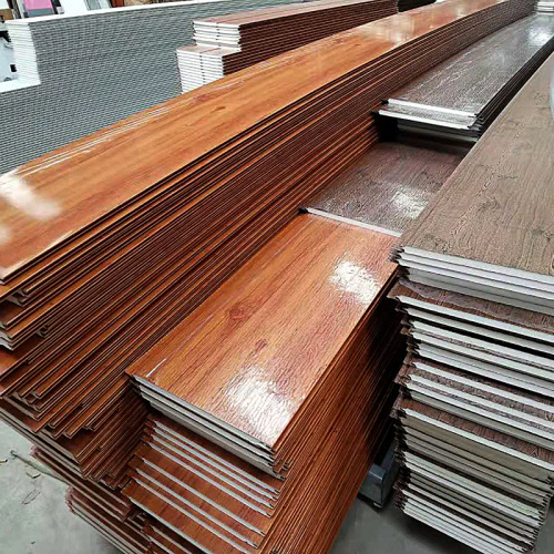 Wood structural insulated metal wall panels