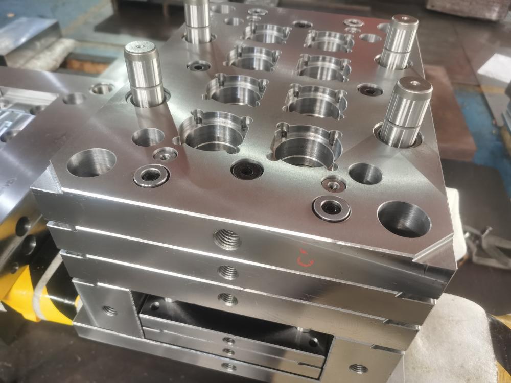 Customized Plastic Mold Base 1