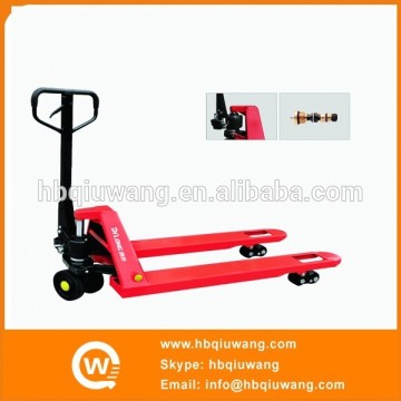 Hydraulic hand transpallets