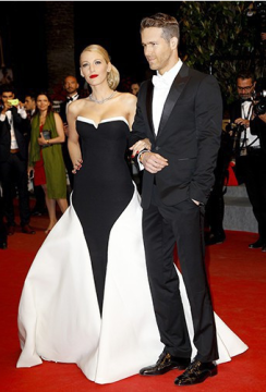 Blake Lively White and Black Gorgerous Strapless Ball Gown at 2014 Cannes Film Festival Red Carpet hollywood blue films TPD264