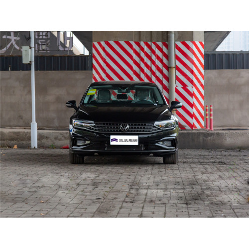 高性能大众马格坦轿车