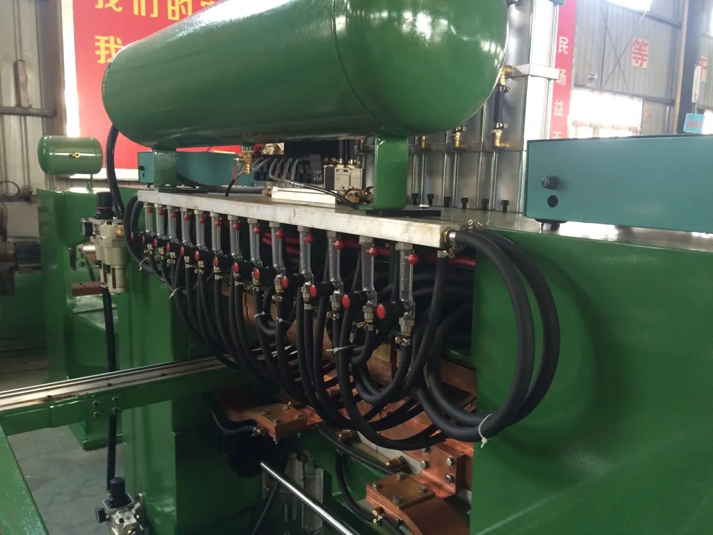 ワイヤーメッシュ溶接メッシュマシン用のプロフェッショナルマルチヘッドスポット溶接機