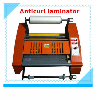 Anticurl desktop laminator, desktop roll laminator