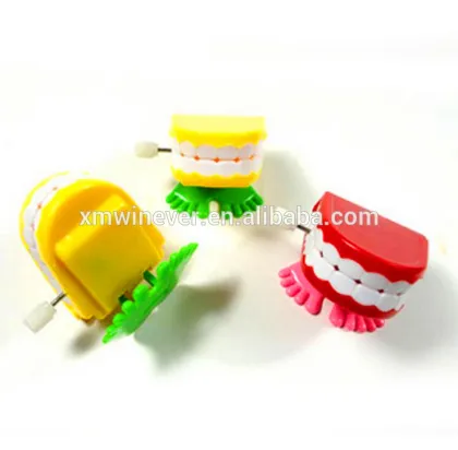 Jumping Wind Up Teeth Dancing toys