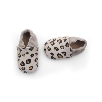 Sapatos de couro infantil fashion para bebês Lepord Spot