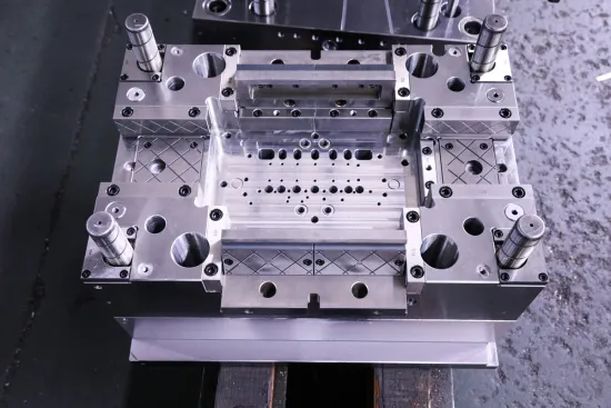 SG UniFrame™ Universal Plastic Mold Bases