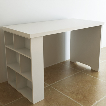 Bureau multipurporpant blanc avec armoire