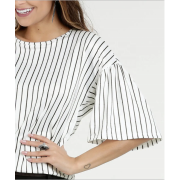 Blusa de media manga con cuello redondo y tiras negras para mujer