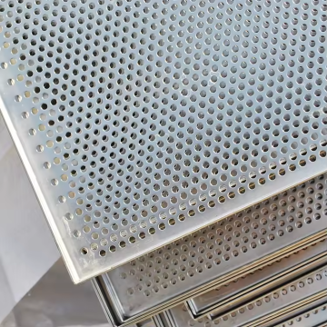 Customized Stainless Steel and Aluminum Alloy Perforated Baking Trays