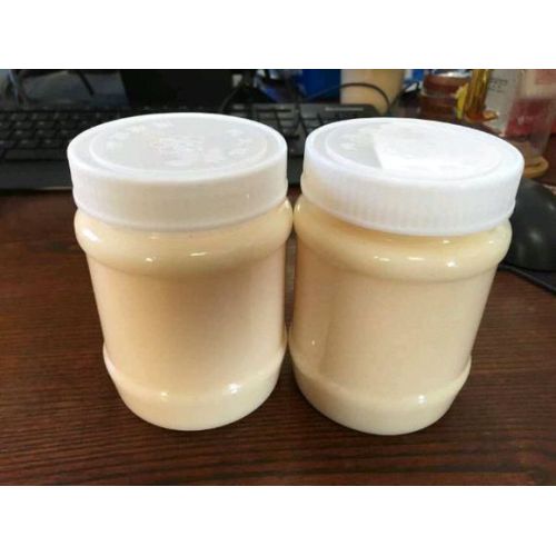 white solid bee honey(crystalline honey)