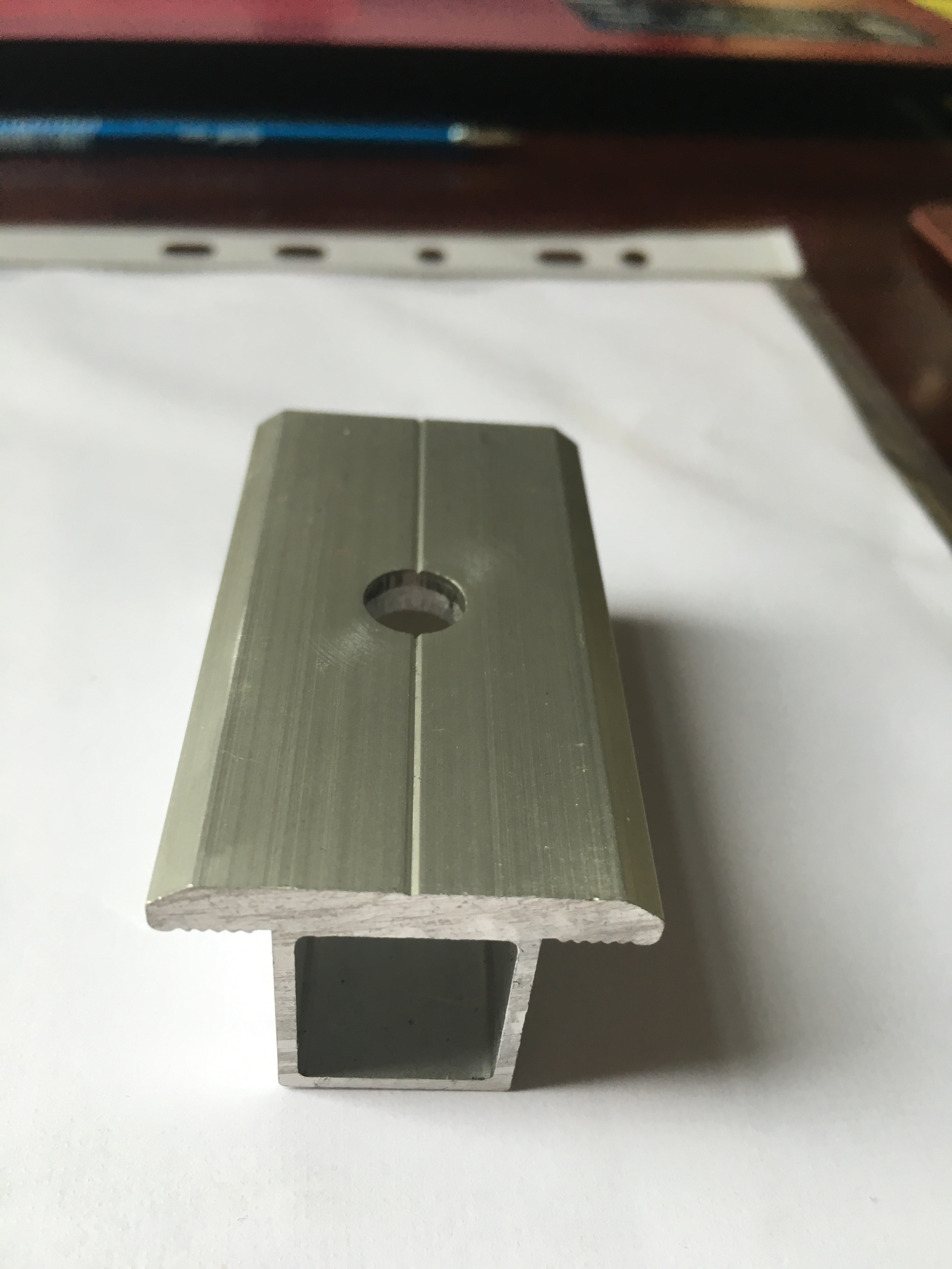 Aluminum Mid Clamps for Solar mounting system