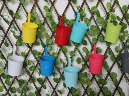 High Quality Steel Hanging Flower Pot for Beautiful Gardens
