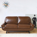 Chesterfield Leather Loveseat 팔걸이 소파