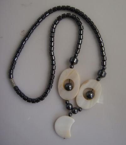 Collier de coquille de perle d&#39;hématite