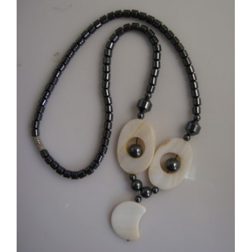 Hematite pearl Shell Necklace