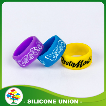 Custom Logo mit Farbe Füllen Silikon Ring für Hochzeit