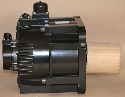 SGMRV-30ANA-YR12 Yaskawa Robot AC Control Electric AC Motor