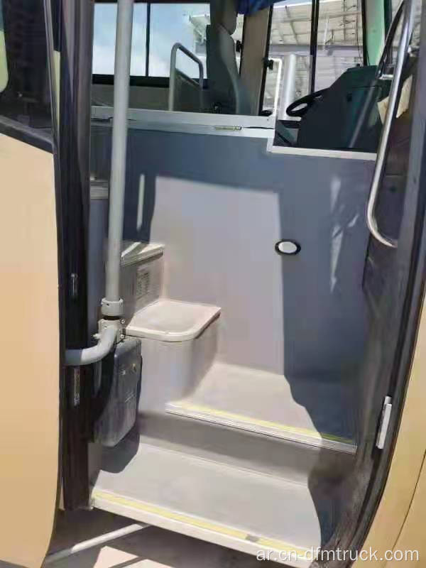 تستخدم Yutong حافلة 53 مقعدًا