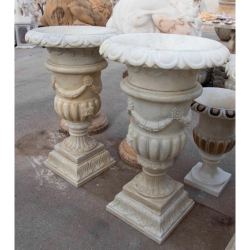 庭のための見事な手作りの大理石のプランター