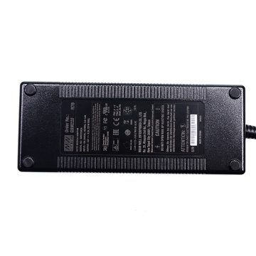 Średnia studnia zasilacz przełączania serii GSM - 12/24/48 V, 6/12/15/18/25/66/60/60/90/120/160/220 W Adapter medyczny