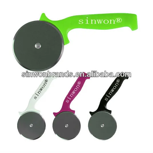 plastic handle pizza cutters&wheels