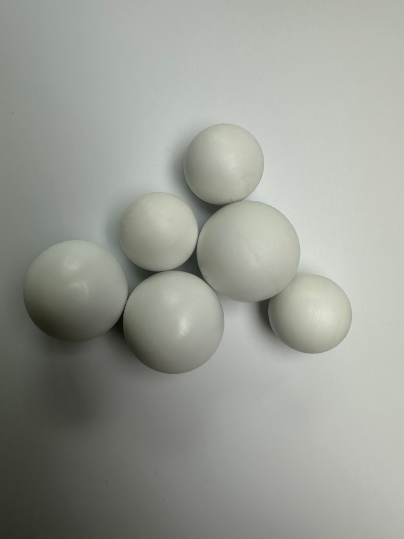 Ertalyte® PETP solid balls4 Ertalyte® PETP solid balls4
