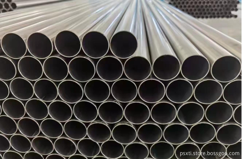 Welded titanium pipe