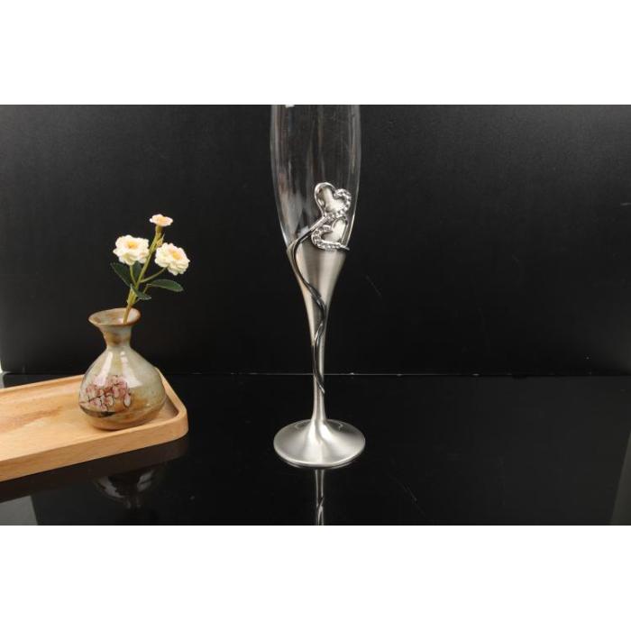 Elegante copo de cristal artesanal