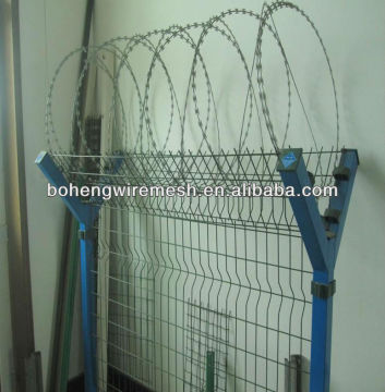 Mesh Fence with Razor Wire Design(Factory)