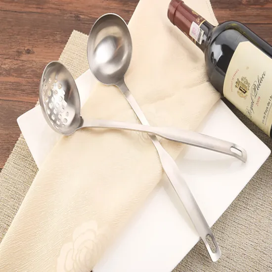 kitchen Tool Stainless Soup Skimmer Ladle for Restaurant