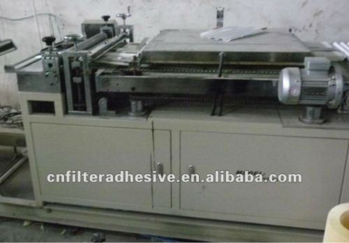 Rotary pleating machine for making auto air filters