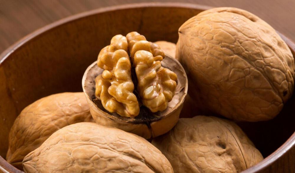 Benefits of Walnuts to Men