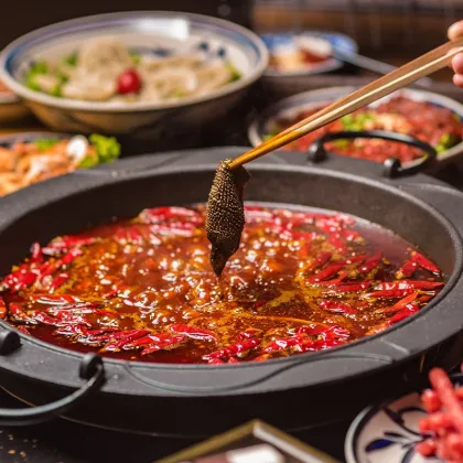 Tianchu Factory Wholesale 320g Halal Hot Pot Sichuan Chongqing Spicy Soup Base